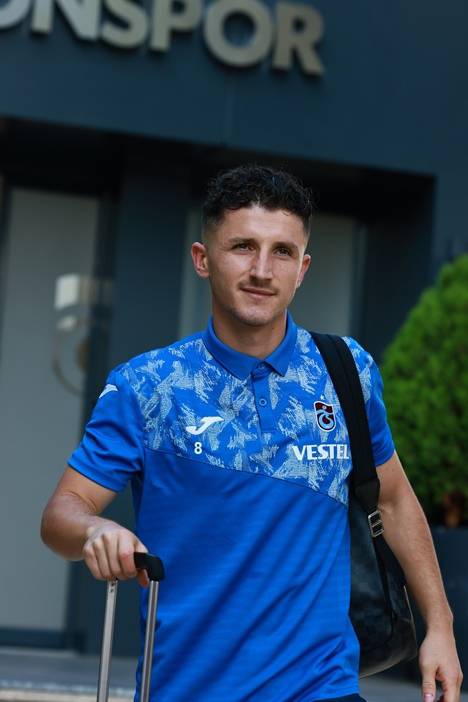 Trabzonspor Galatasaray maçı için İstanbul'a gitti 31